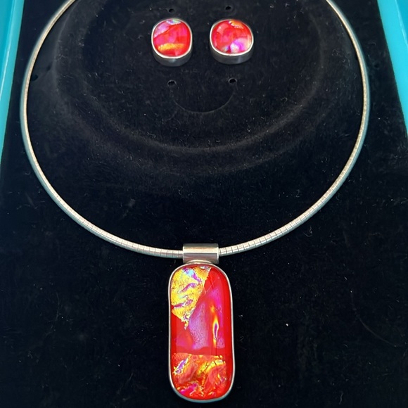 Jewelry Set! Handmade Hot Pink and Orange Glass Handmade Earring Necklace Set - Picture 2 of 3